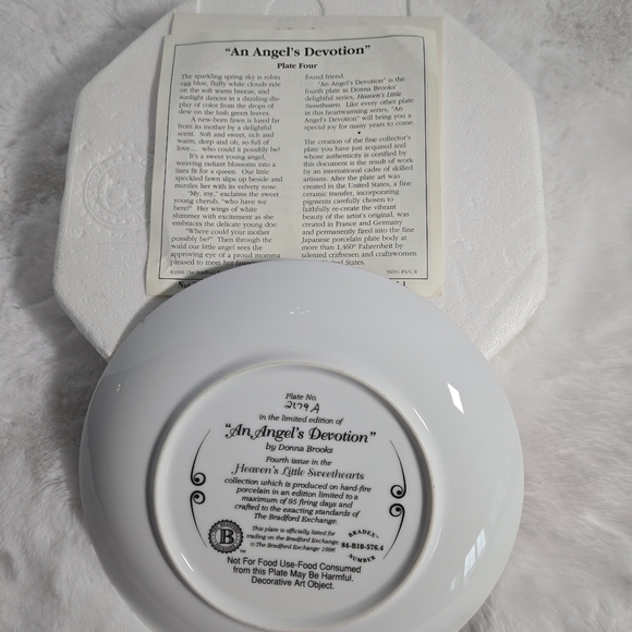 The Bradford Exchange "An Angel's Devotion " - Picture 2 of 3